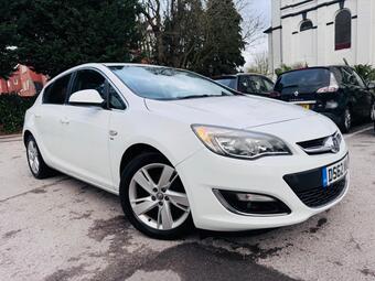 Vauxhall Astra Hatchback 1.6 16v SRi Euro 5 5dr