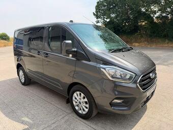 Ford Transit Custom Combi Van 2.0 300 EcoBlue Limited Crew Van L1 H1 Euro 6 (s/s) 5dr (6 Seat)