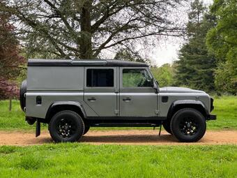 Land Rover Defender 110 SUV 2.2 TDCi XS Utility Wagon 4WD MWB Euro 5 5dr