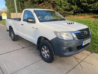 Toyota Hilux Pickup 2.5 D-4D HL2 4WD Euro 5 2dr
