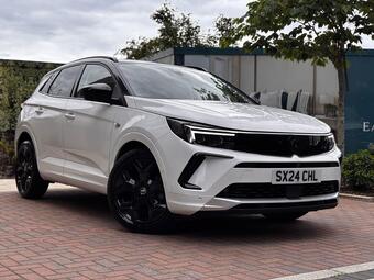 Vauxhall Grandland SUV 1.2 Ultimate e-DCT Euro 6 (s/s) 5dr