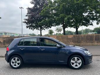 Volkswagen Golf Hatchback 1.6 TDI BlueMotion Tech Match DSG Euro 5 (s/s) 5dr