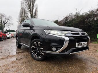 2016 Mitsubishi Outlander 2.0h 12kWh GX4h CVT 4WD Euro 6 (s/s) 5dr 31 Photos photo