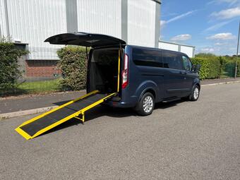 Ford Tourneo Custom Minibus 2.0 310 EcoBlue Titanium X Auto L2 Euro 6 (s/s) 5dr