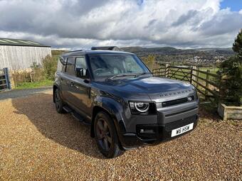 Land Rover Defender 110 SUV 3.0 D350 MHEV X-Dynamic HSE Hard Top SUV Auto 4WD MWB Euro 6 (s/s) 5dr