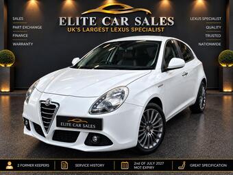 Alfa Romeo Giulietta Hatchback 1.4 TB MultiAir Lusso Euro 5 (s/s) 5dr