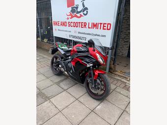 Kawasaki ER-6F Super Sports 650 ABS