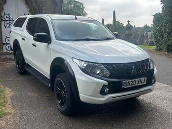 Mitsubishi L200 Pickup 2.4 DI-D DC Challenger 4WD Euro 6 4dr