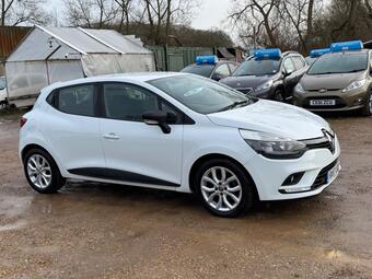 Renault Clio Hatchback 0.9 TCe Play Euro 6 (s/s) 5dr