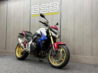 2012 honda cb1000r 998cc 20 photos  cb1000r 998cc !deposit taken similar wanted! £4,990 2012 (12) reg naked 9,627 miles !deposit taken... photo