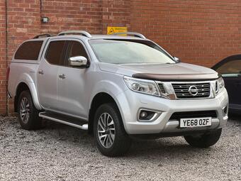 Nissan Navara Pickup 2.3 dCi Tekna Auto 4WD Euro 6 4dr