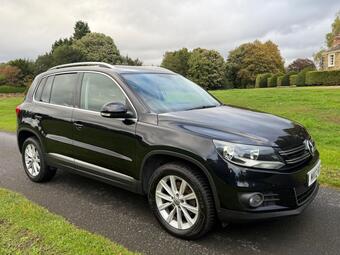 Volkswagen Tiguan SUV 2.0 TDI BlueMotion Tech Sport 4WD Euro 5 (s/s) 5dr