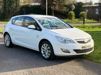 2012 ASTRA 1.4 16V ACTIVE EURO 5 5DR 37 PHOTOS VAUXHALL ASTRA 1.4 16V... photo
