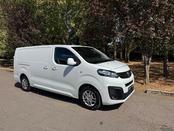 Vauxhall Vivaro Panel Van 1.5 Turbo D 2900 Sportive L2 H1 Euro 6 (s/s) 5dr