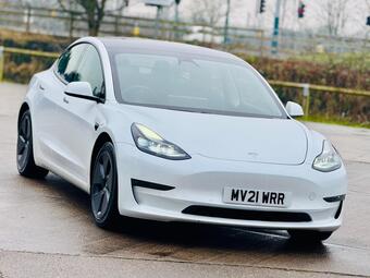 Tesla Model 3 Saloon (Dual Motor) Long Range Auto 4WDE 4dr
