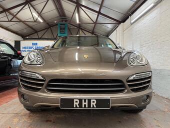 Porsche Cayenne SUV 3.0 TD V6 Tiptronic 4WD Euro 5 (s/s) 5dr