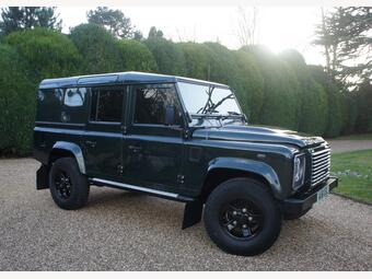 Land Rover Defender 110 SUV 2.4 TDCi XS Utility Wagon 4WD MWB Euro 4 5dr