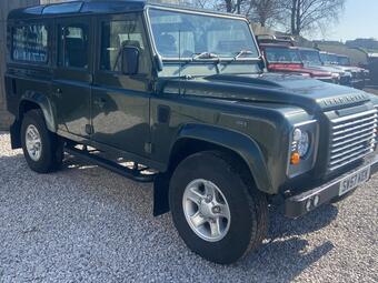 Land Rover Defender 110 SUV 2.4 TDCi XS Station Wagon 4WD MWB Euro 4 5dr