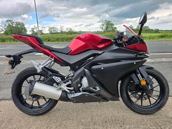 Yamaha R125 Super Sports 125 ABS