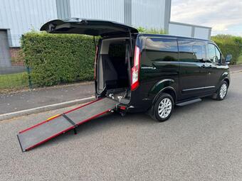Ford Tourneo Custom Minibus 2.0 320 EcoBlue Titanium L1 Euro 6 (s/s) 5dr