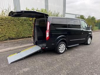 Ford Tourneo Custom Minibus 2.0 320 EcoBlue Titanium L1 Euro 6 (s/s) 5dr