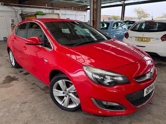 Vauxhall Astra Hatchback 1.6 16v SRi Auto Euro 5 5dr
