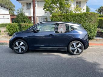Details for a 2018 BMW i3 120 BEV