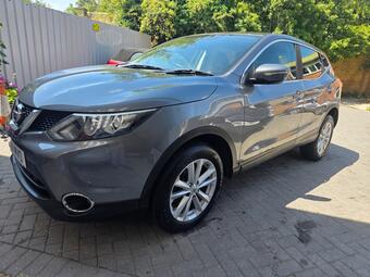 Nissan Qashqai SUV 1.2 DIG-T Acenta 2WD Euro 5 (s/s) 5dr