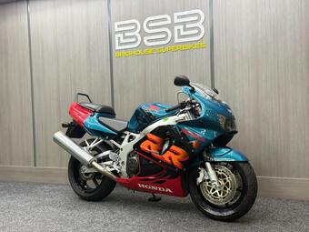 1999 honda cbr900rr fireblade 918cc 23 photos  cbr900rr fireblade 918cc bike sold similar wanted! £6,990 1999 (t) reg unlisted 4,135 miles... photo
