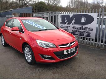 Vauxhall Astra Hatchback 2.0 CDTi ecoFLEX Elite Euro 5 (s/s) 5dr