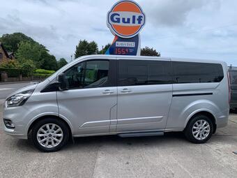 Ford Tourneo Custom Minibus 2.0 310 EcoBlue Titanium L2 Euro 6 (s/s) 5dr