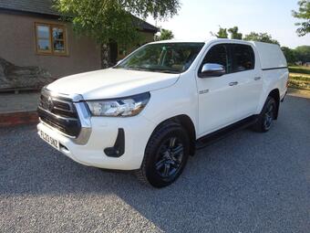 Toyota Hilux Pickup 2.4 D-4D Icon 4WD Euro 6 (s/s) 4dr