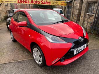2017 AYGO 1.0 VVT I X PLAY EURO 6 5DR 29 PHOTOS TOYOTA AYGO... photo