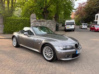 2001 Z3 2.2I SPORT ROADSTER 2DR PETROL MANUAL 222 G KM, 170 BHP 95... photo