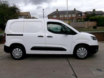 Toyota PROACE CITY Panel Van 1.5 BlueHDi Active Short Panel Van SWB Euro 6 (s/s) 5dr