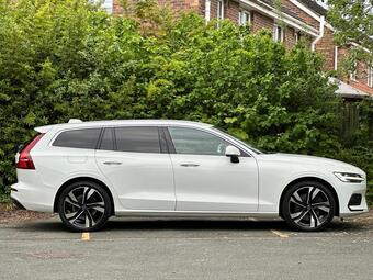 Volvo V60 Estate 2.0 B5 MHEV Inscription Auto Euro 6 (s/s) 5dr