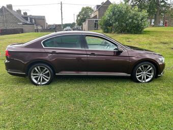 Volkswagen Passat Saloon 2.0 TDI BlueMotion Tech GT Euro 6 (s/s) 4dr