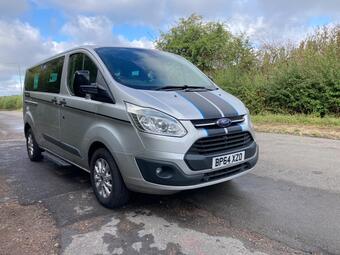 Ford Tourneo Custom Minibus 2.2 300 TDCi Trend L2 Euro 5 (s/s) 5dr