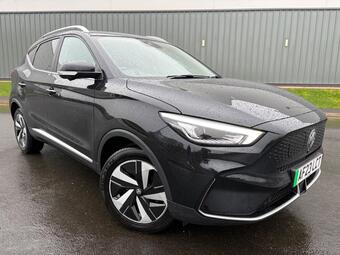 2023 ZS 72.6KWH TROPHY LONG RANGE AUTO 5DR 46 PHOTOS MG MG ZS 72.6KWH... photo
