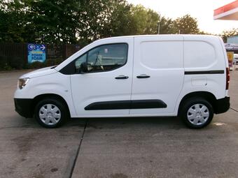 Vauxhall Combo Panel Van 1.5 Turbo D 2000 Edition L1 H1 Euro 6 (s/s) 4dr