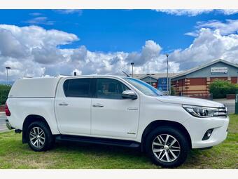 Toyota Hilux Pickup 2.4 D-4D Invincible Auto 4WD Euro 6 (s/s) 4dr (TSS)