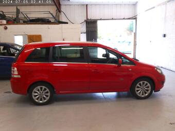 Vauxhall Zafira MPV 1.6 16V Design Euro 5 5dr (SNav)