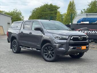 Toyota Hilux Pickup 2.8 D-4D Invincible X Auto 4WD Euro 6 (s/s) 4dr