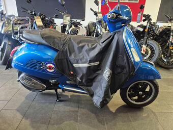 Piaggio Vespa GTS 125 Scooter 125 Super ABS CVT