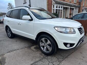 2012 Hyundai Santa Fe 2.2 CRDi Premium 4WD Euro 5 5dr (7 seat) 29 Photos photo