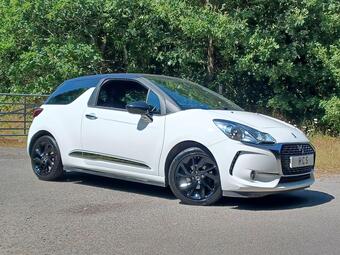 DS AUTOMOBILES DS 3 Hatchback 1.2 PureTech Connected Chic Euro 6 3dr