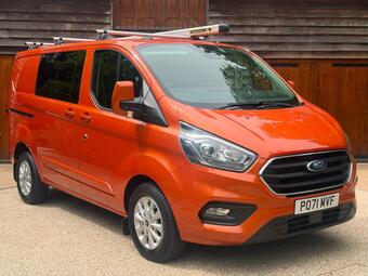Ford Transit Custom Combi Van 2.0 300 EcoBlue Limited Crew Van Auto L1 H1 Euro 6 (s/s) 5dr