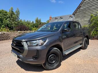 Toyota Hilux Pickup 2.4 D-4D Active 4WD Euro 6 (s/s) 4dr