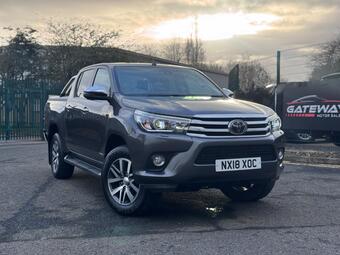 Toyota Hilux Pickup 2.4 D-4D Invincible Auto 4WD Euro 6 (s/s) 4dr (TSS, 3.5t)