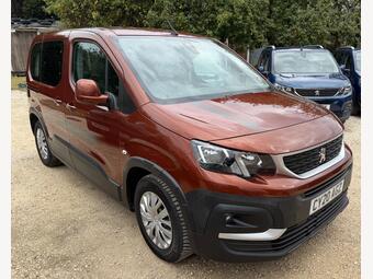 Peugeot RIFTER Unlisted Microwave and fridge!
